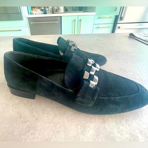 Vaneli Blue Suede loafers with gunmetal chain front/8.5 N